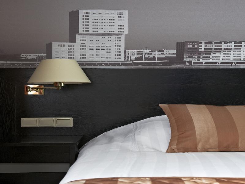 Bastion Hotel אלמיר מראה חיצוני תמונה